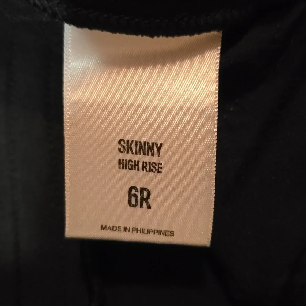 Express pants - Picture 3 of 3